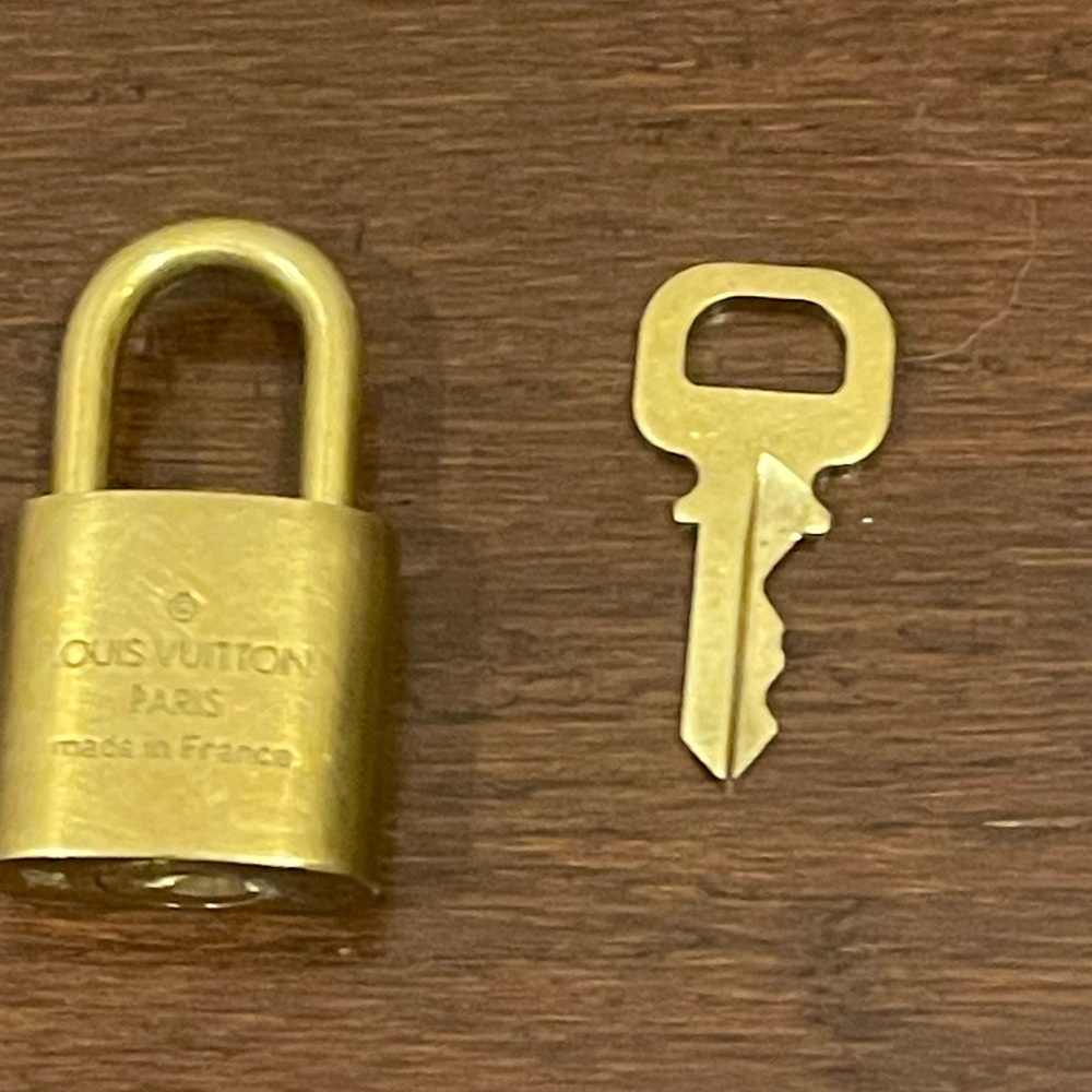 Louis Vuitton Brass Padlock and Key Set - Picture 4 of 8